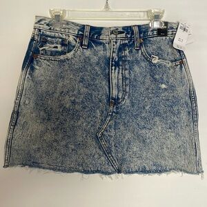 Abercrombie denim skirt. Size 29/8.